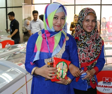 DIAMONDfair Palembang dipadati oleh pembeli