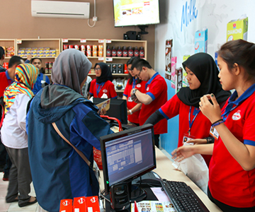 DIAMONDfair Cimahi dipadati oleh pembeli