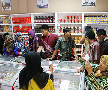 DIAMONDfair Palembang dipadati oleh pembeli